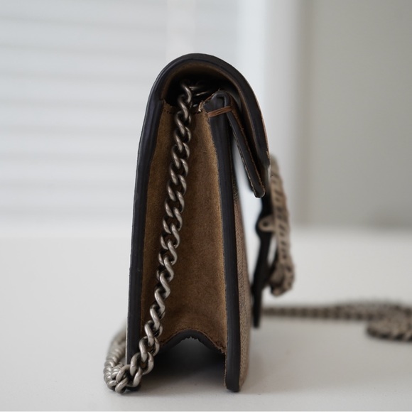 Gucci Supreme Monogram Super Mini Dionysus - Picture 2 of 8